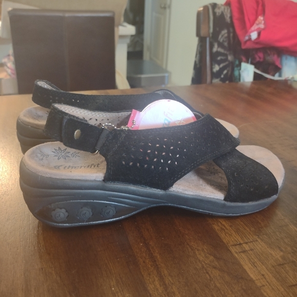 NWT Therafit Footwear black walking sandals - size 8 - Picture 5 of 9